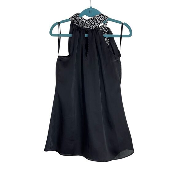 White House Black Market Top Womens Sz XS Black White Blouse Tie Halter Neck NWT - Picture 1 of 8